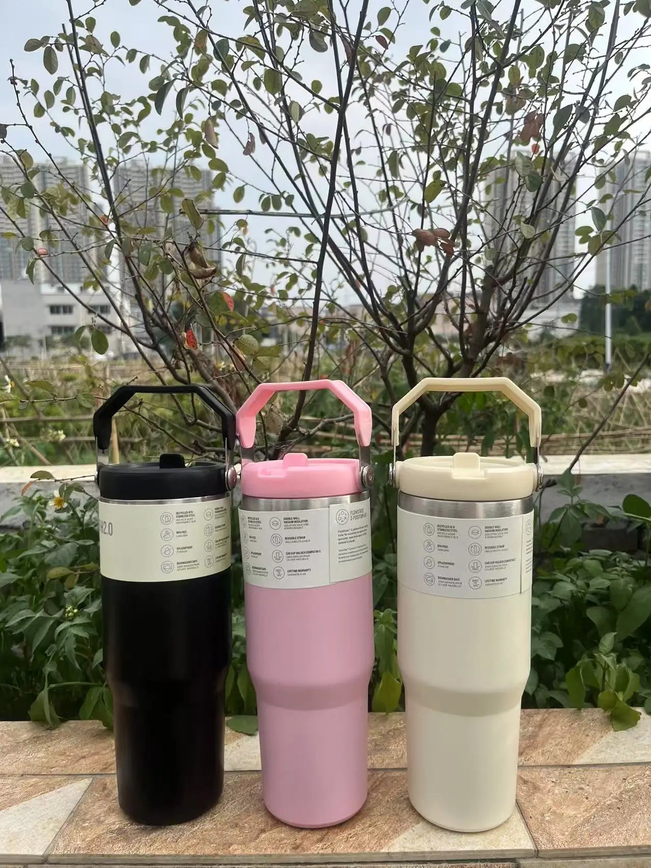 30 oz Vacuum Thermos Cup with Treatment Double Layer Thermos Cup Stainless Steel Sports Water Bottle Hot and Cold Drinks
