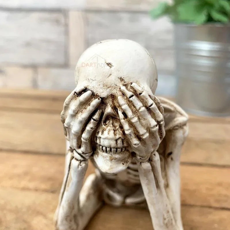 Human Skeleton Simulation – Spooky Halloween & Graduation Decor