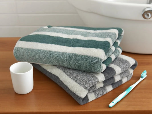 1-pack thick bath towel, strong water absorption and quick drying, non shedding, durable - very suitable for families, beaches,